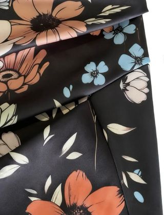 Vestido midi estampado floral NUEVO A ESTRENAR