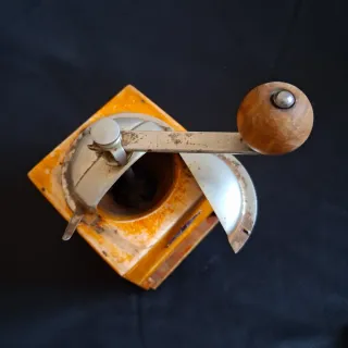 Vecchio Macinino Caffè B.G. Legno Metallo