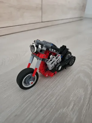 LEGO Technic Moto 42132