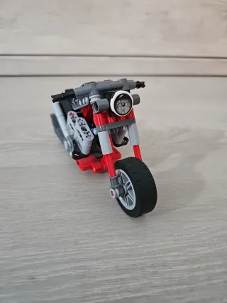 LEGO Technic Moto 42132