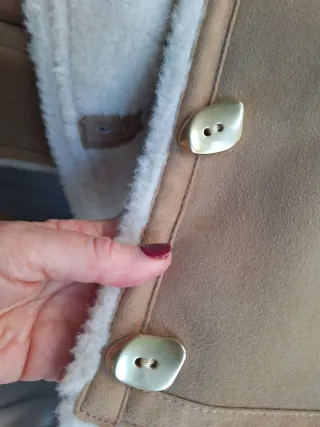 Chaqueta Zara corta beige