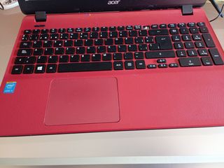 Portátil Acer Aspire ES1-571 Rojo