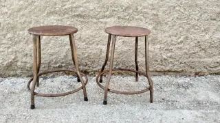 2 Taburetes Industriales Hierro Años 70