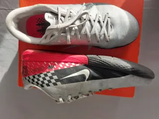 Botas de fútbol Nike Talla 38