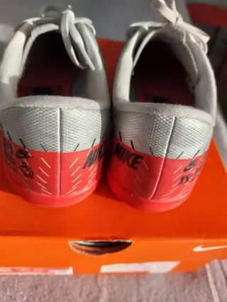 Botas de fútbol Nike Talla 38