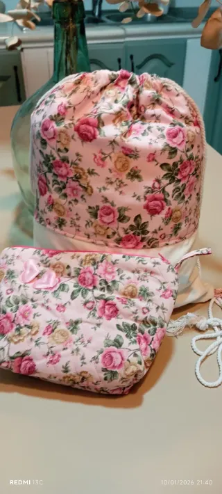 Neceser y neceser de bebé floral