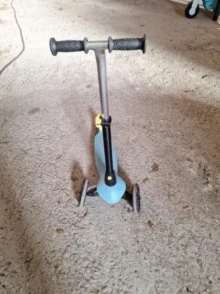 Patinete 3 Ruedas Azul y tres posiciones en altura