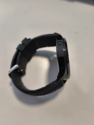 Reloj Negro y Plateado