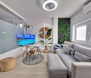 Piso en alquiler en Santa Catalina - Canteras en Palmas de Gran Canaria(Las)