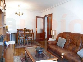 Piso en venta en Milán - Pumarín - Teatinos en Oviedo