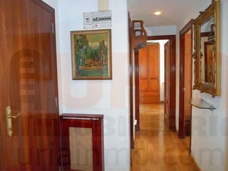Piso en venta en Milán - Pumarín - Teatinos en Oviedo