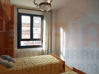 Piso en venta en Milán - Pumarín - Teatinos en Oviedo