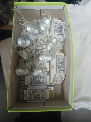 Lote 8 Transformadores y 8Bombillas Halógenas