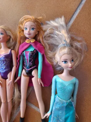 Muñecas Disney Princesas y Frozen