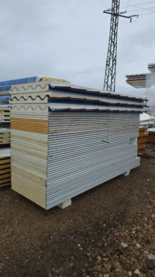 Paneles sándwich para almacén