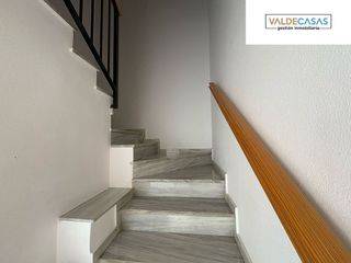 Casa adosada en venta en Residencial Triana - Barrio Alto en Gabias (Las)