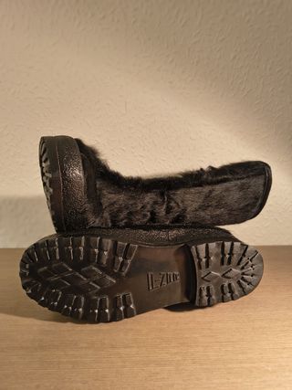 IMPECABLES BOTAS DE INVIERNO Y DESCANSO DE NIEVE