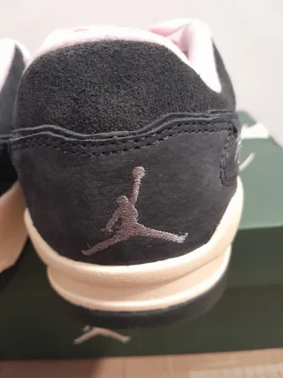 Jordan Flight Court Talla 43