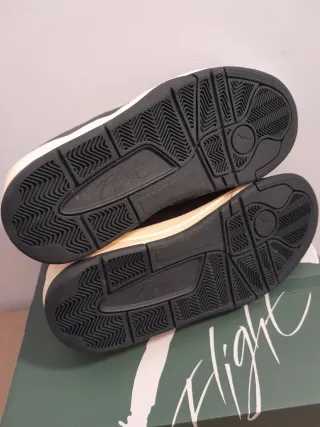 Jordan Flight Court Talla 43