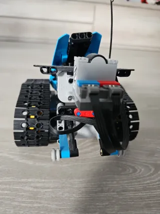 LEGO Technic 42095 Veicolo Telecomandato