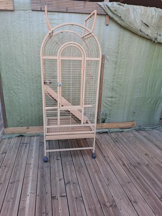 Jaula para loros beige