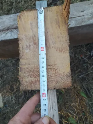 Vigas de madera antiguas de Pino Rodeno.