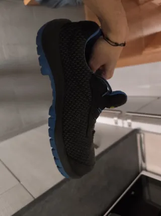 Zapatos FAL Talla 39 Negros y Azules