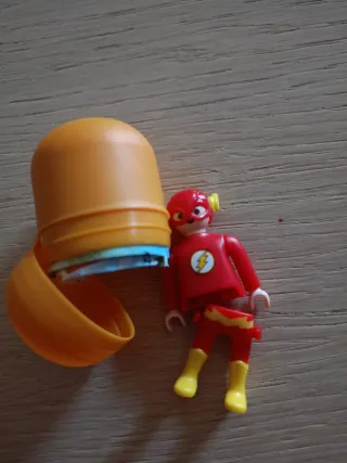 Playmobil Huevo Kinder Flash