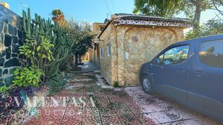 Chalet en venta en El Paraiso-Los Almendros en Eliana (l´)