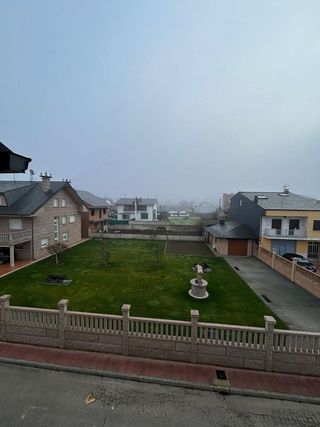 Chalet en venta en Cacabelos