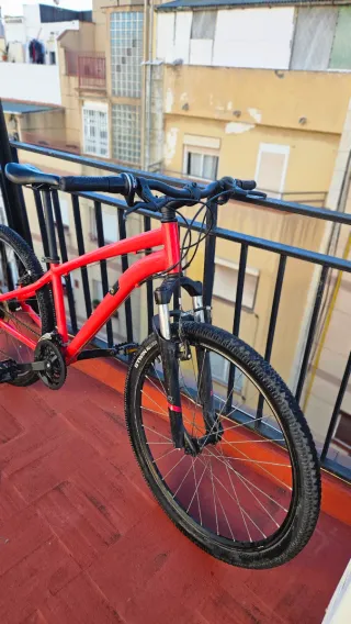 Bicicleta 27,5” como nueva – Cuadro de alumi