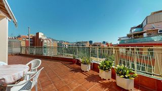 Piso en venta en Les Planes en Hospitalet de Llobregat, L´