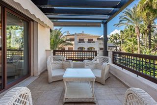 Piso en venta en Nueva Andalucía centro en Marbella