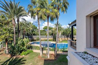 Piso en venta en Nueva Andalucía centro en Marbella