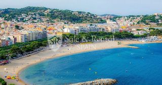 Piso en venta en L'Eixample en Sant Feliu de Guíxols