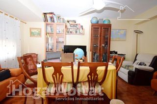 Piso en venta en Zona Avenida al Vedat en Torrent