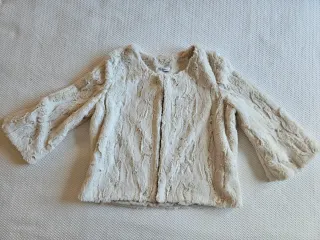 Capa de pelo sintético blanca Ultica