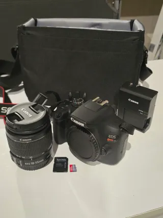 Cámara Canon EOS Rebel T7 (2000D) + Accesorios