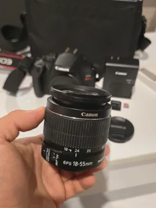 Cámara Canon EOS Rebel T7 (2000D) + Accesorios