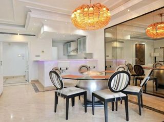 Ático en alquiler en Puerto Banús en Marbella