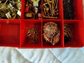 Attacchi per quadri e forma fili