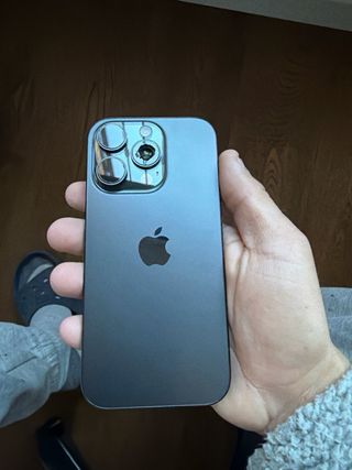 iPhone 16 Pro Nero