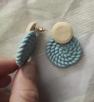 Pendientes redondos trenzados