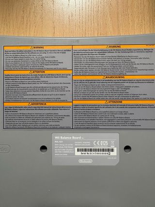 Wii Fit Plus Balance Board + Juego