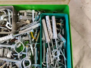 Tasselli per muri assortiti