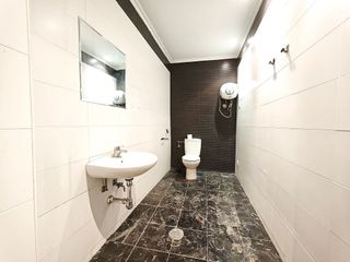 Local comercial en alquiler en Centro en Gijón