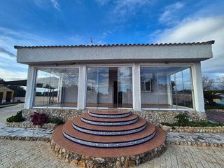 Chalet en venta en Monserrat