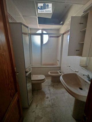 Chalet en venta en Linares