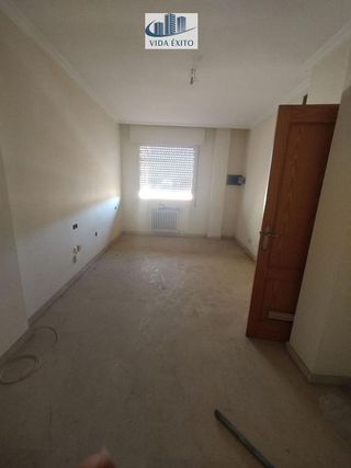 Chalet en venta en Linares