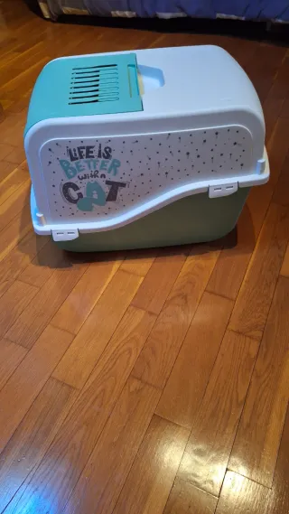 Arenero para gato con filtro